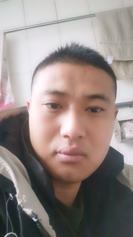 烟花再美不过瞬间的第一张照片--菏泽相亲服务中心