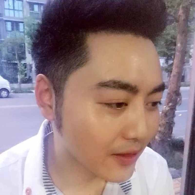加油吧少年的第一张照片--菏泽相亲服务中心