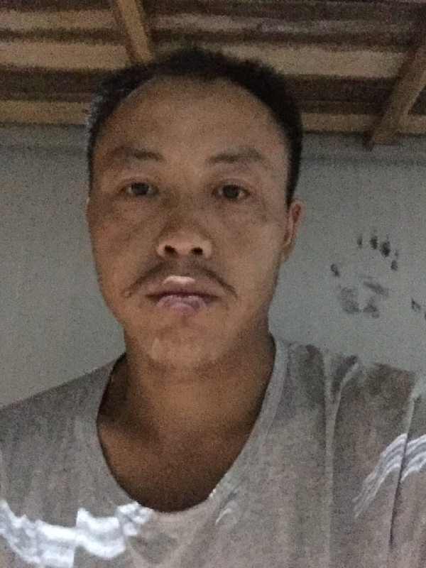 老曹的第二张照片--菏泽相亲服务中心