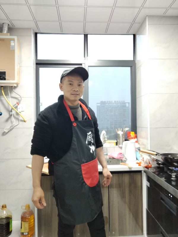 国宝的第一张照片--菏泽相亲服务中心