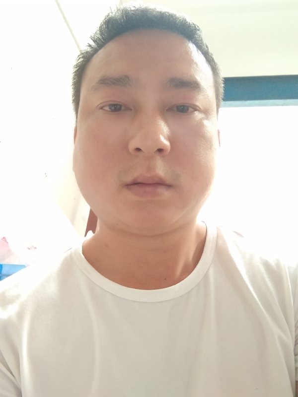 大叔的第一张照片--菏泽相亲服务中心