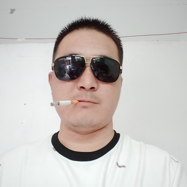 白伟伟的第一张照片--菏泽相亲服务中心