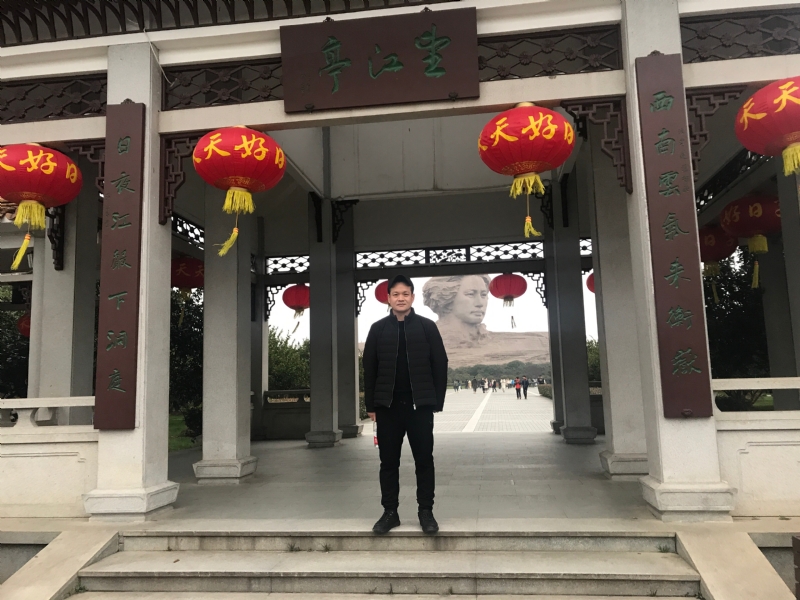 风继续吹的第一张照片--菏泽相亲服务中心