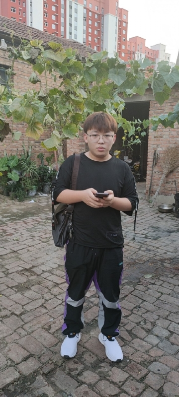 辛禹的第二张照片--菏泽相亲服务中心