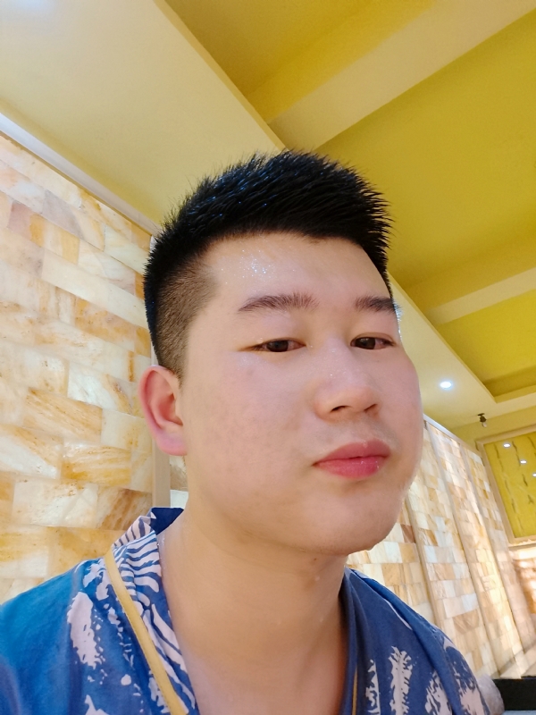 六月与阿十二的第一张照片--菏泽相亲服务中心