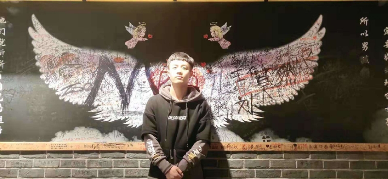 水彩画师的第一张照片--菏泽相亲服务中心