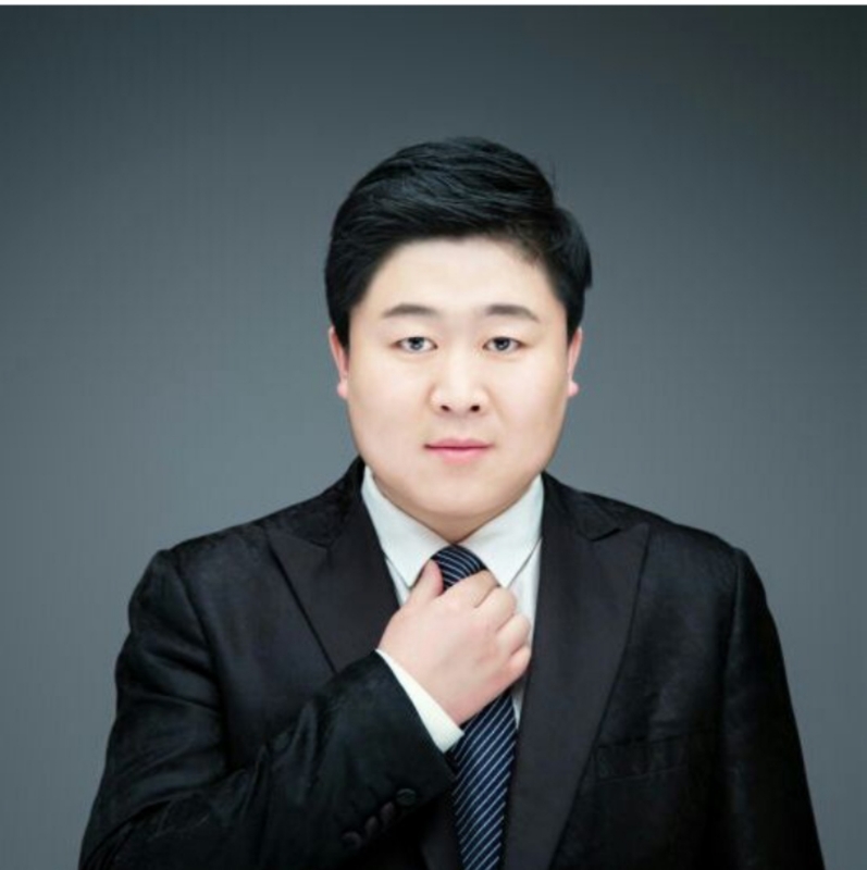 迷途小书童的第一张照片--菏泽相亲服务中心
