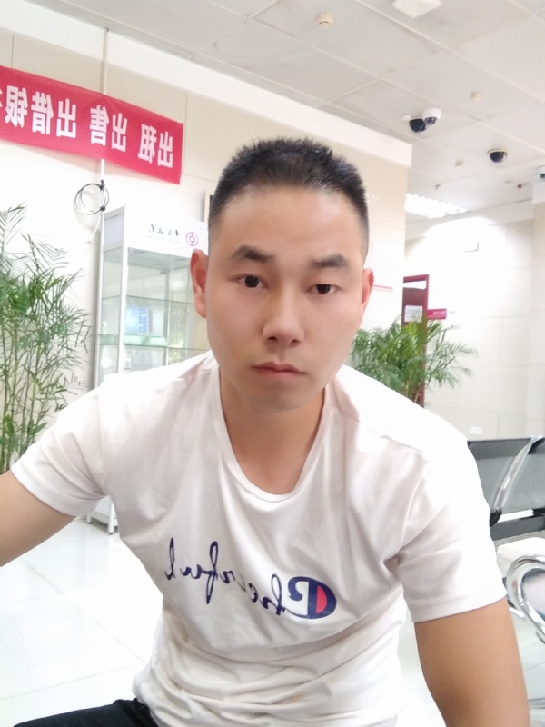 小少的第一张照片--菏泽相亲服务中心