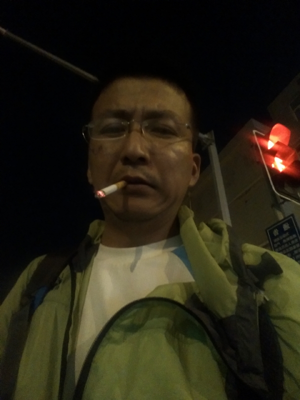 认真的生活的第一张照片--菏泽相亲服务中心