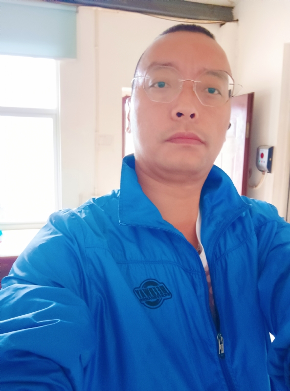 通海混混的第一张照片--菏泽相亲服务中心