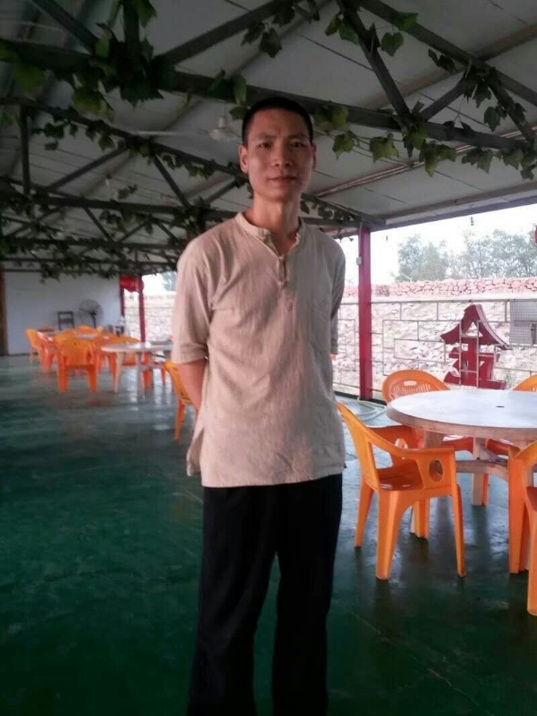 周哥的第三张照片--菏泽相亲服务中心
