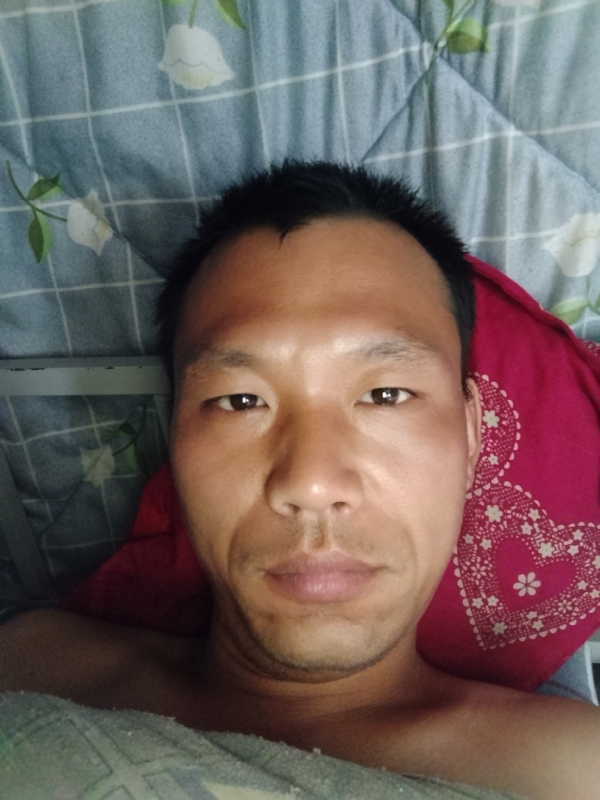 弘扬的第一张照片--菏泽相亲服务中心