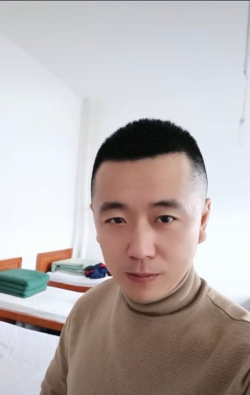 随风的第二张照片--菏泽相亲服务中心