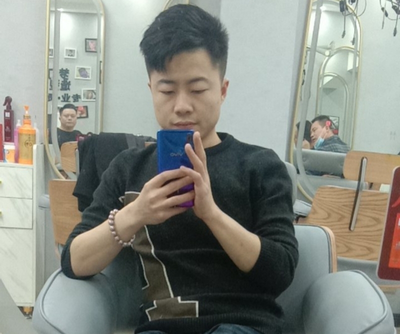 无法自拔的第一张照片--菏泽相亲服务中心