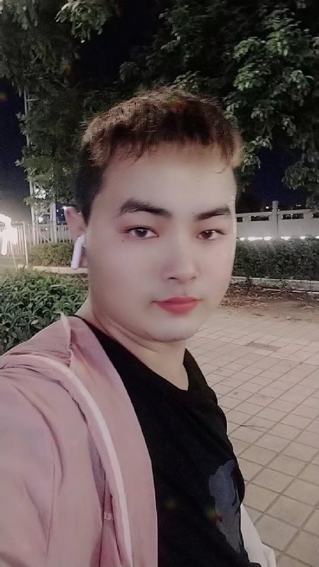 康玖伟的第一张照片--菏泽相亲服务中心