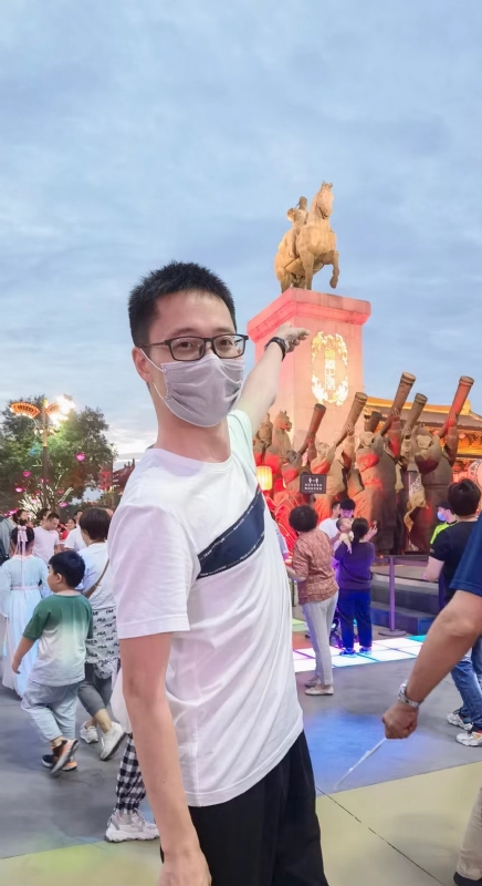 一休哥的第一张照片--菏泽相亲服务中心
