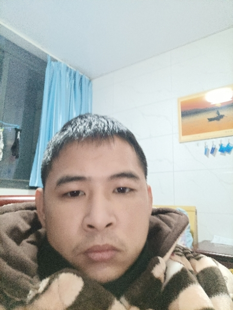 寂寞的第二张照片--菏泽相亲服务中心