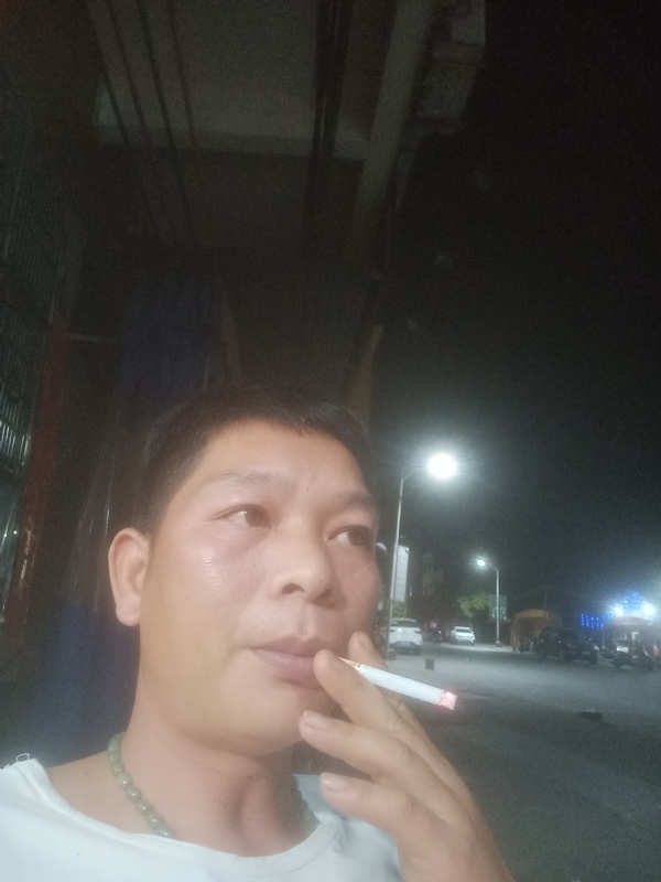 善解人意的第一张照片--菏泽相亲服务中心