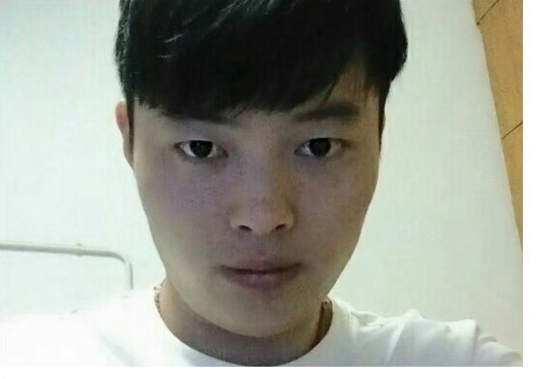 小张哥哥的第一张照片--菏泽相亲服务中心