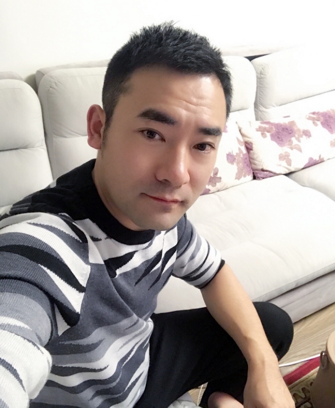 随风的第一张照片--菏泽相亲服务中心