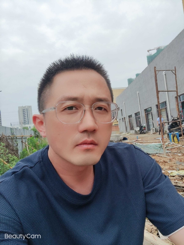 清风烈酒的第二张照片--菏泽相亲服务中心