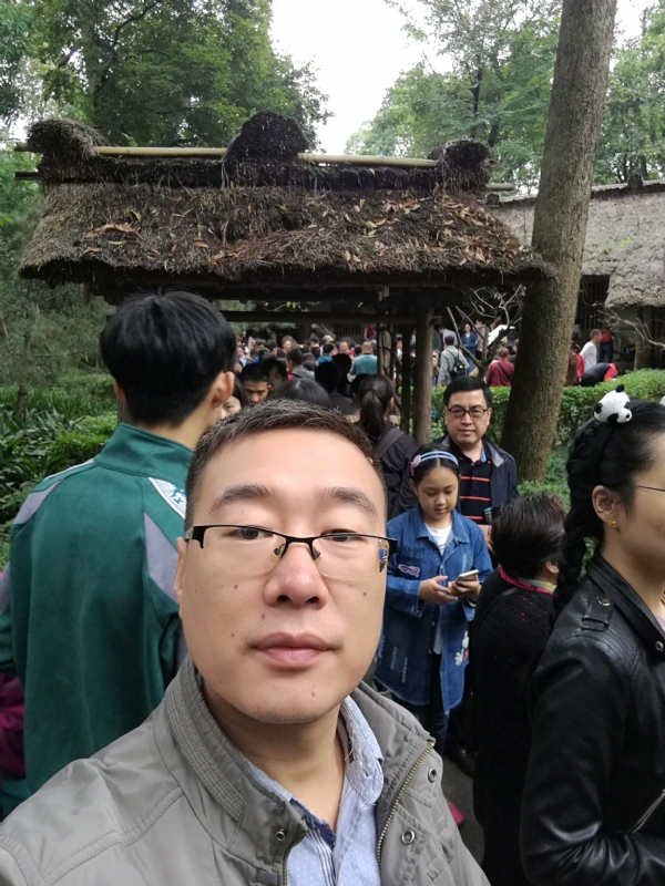 撑起一片天的第一张照片--菏泽相亲服务中心