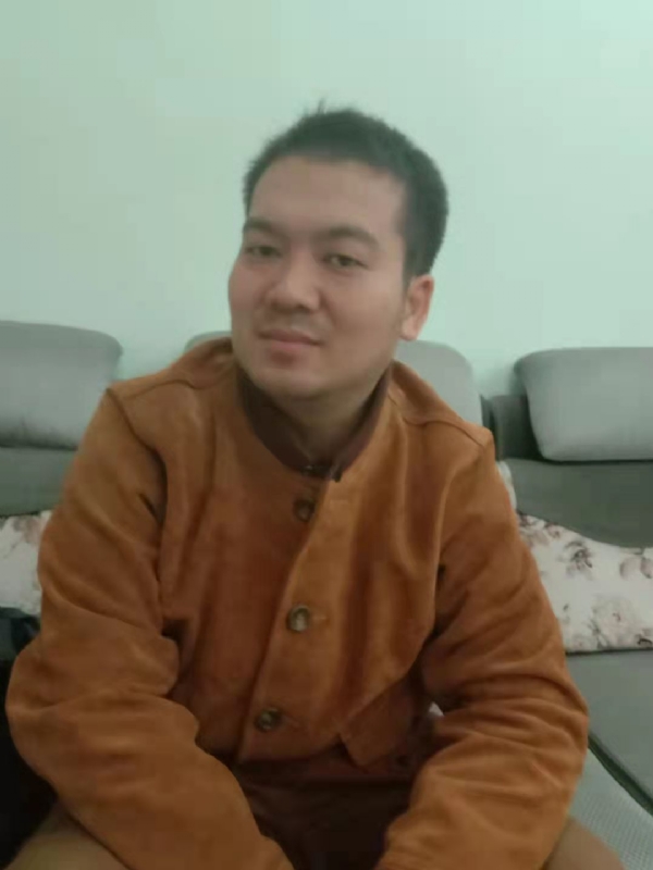 艺民的第一张照片--菏泽相亲服务中心
