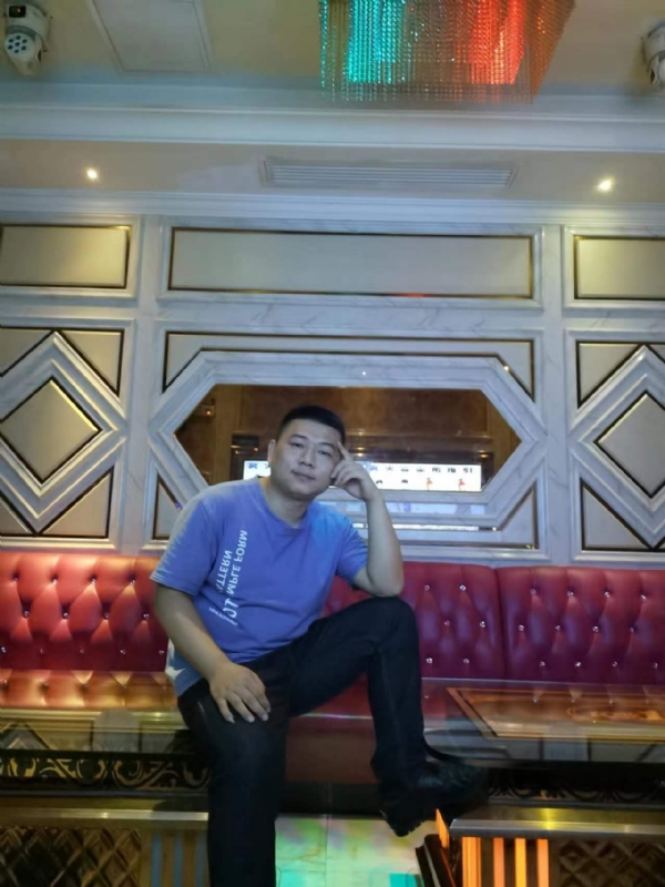 黄生的第四张照片--菏泽相亲服务中心