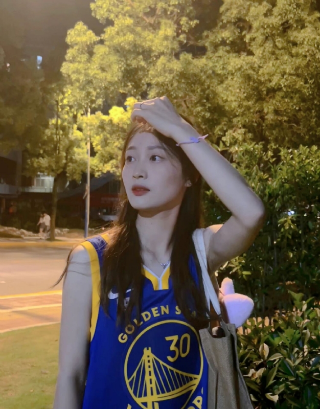 小趴菜的第三张照片--菏泽相亲服务中心