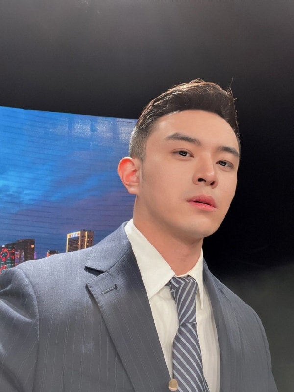 韩哥的第二张照片--菏泽相亲服务中心