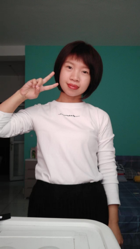 向日葵的第一张照片--菏泽相亲服务中心