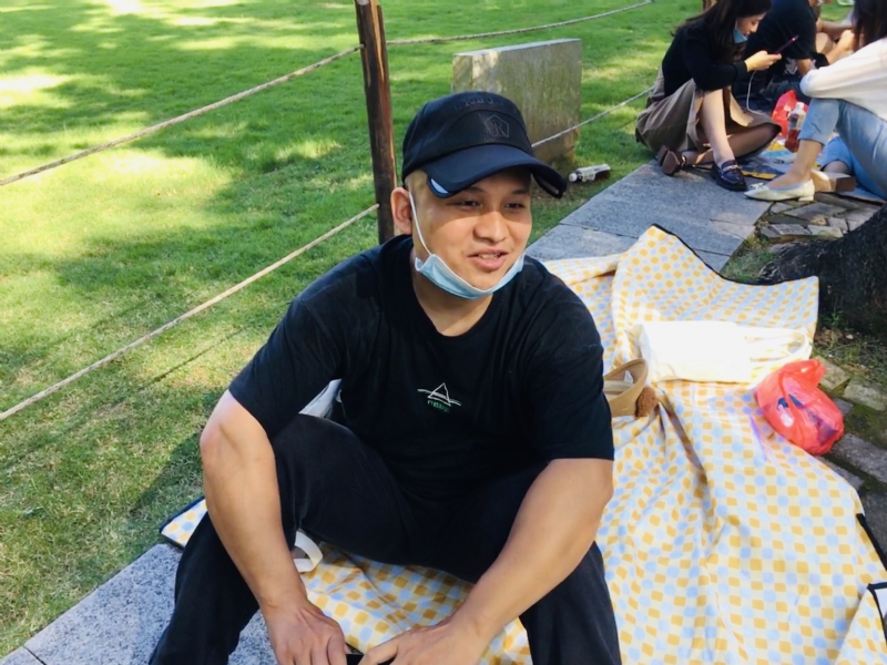 好大一颗石头的第一张照片--菏泽相亲服务中心