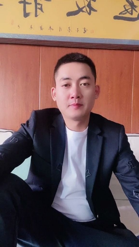 李泽胜的第一张照片--菏泽相亲服务中心
