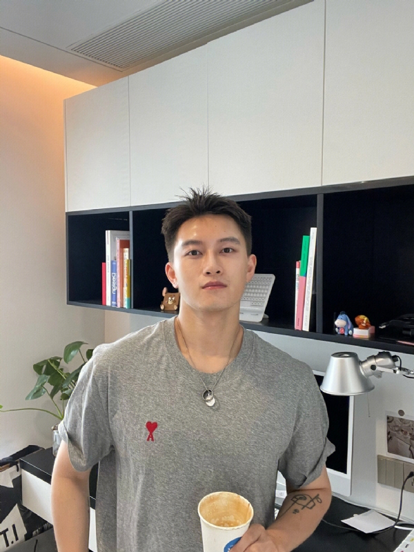 月光之下的第二张照片--菏泽相亲服务中心