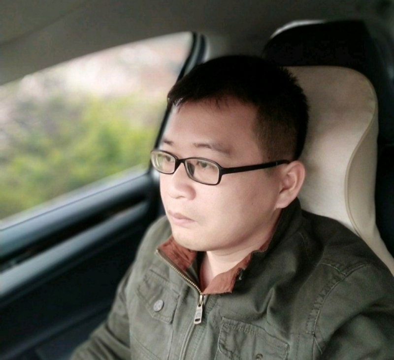 海风吹动你的心的第二张照片--菏泽相亲服务中心