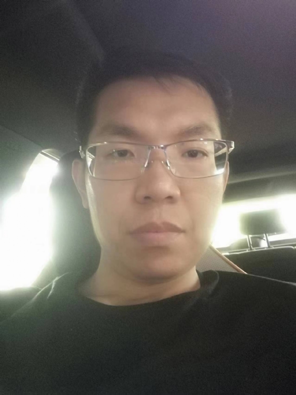 小黑包的第一张照片--菏泽相亲服务中心