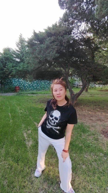 晚霞的第二张照片--菏泽相亲服务中心