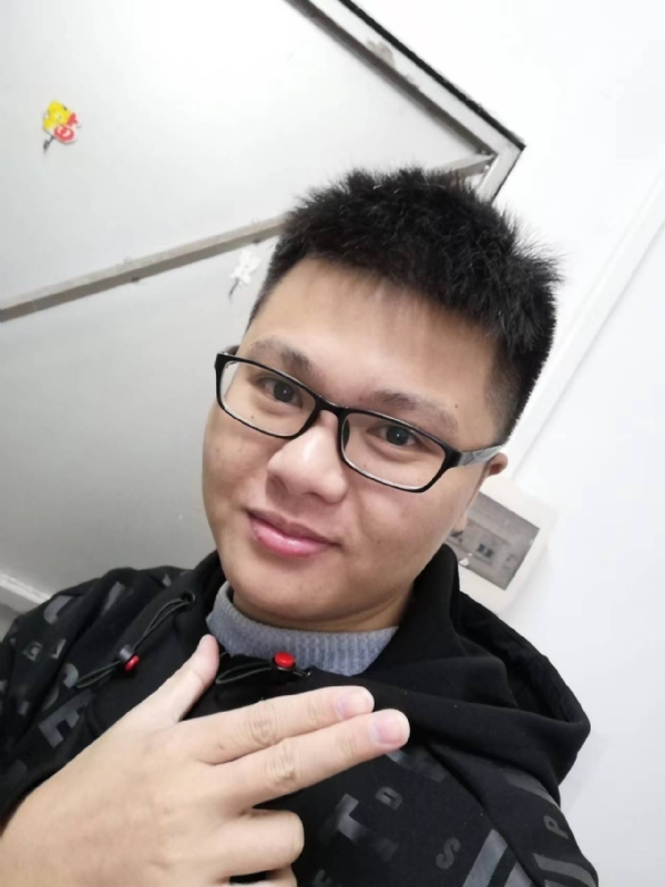 小小梦执的第一张照片--菏泽相亲服务中心