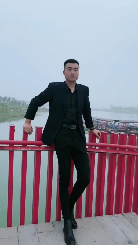 Albert的第一张照片--菏泽相亲服务中心