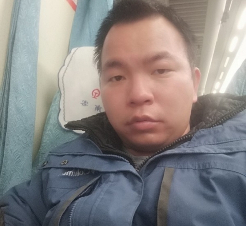 淡定的第一张照片--菏泽相亲服务中心