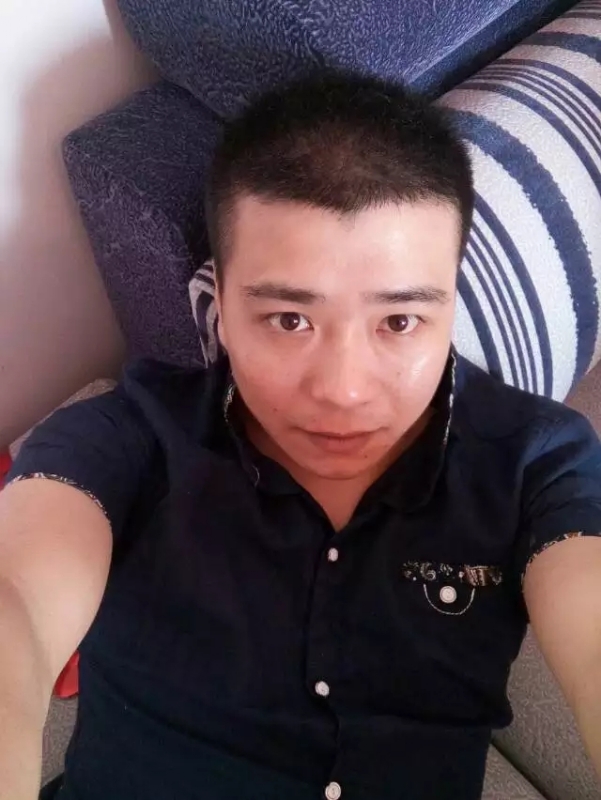 漫步的面包的第一张照片--菏泽相亲服务中心