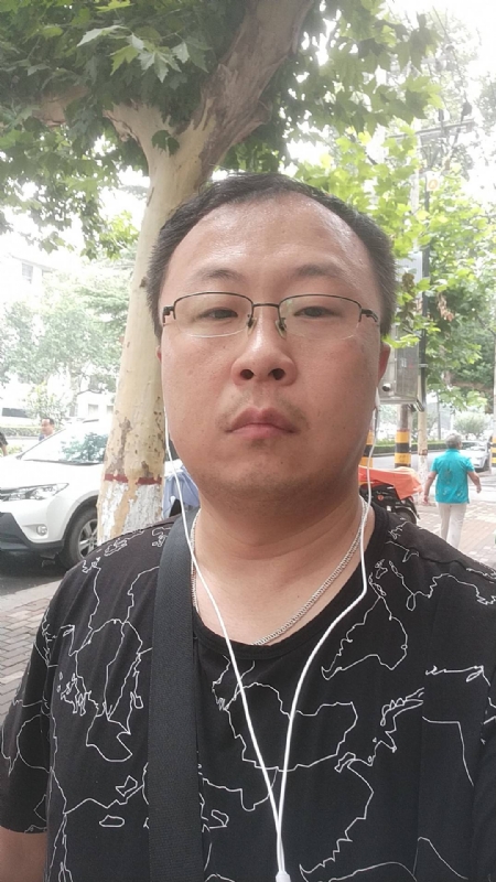 飘逸的星辰的第一张照片--菏泽相亲服务中心