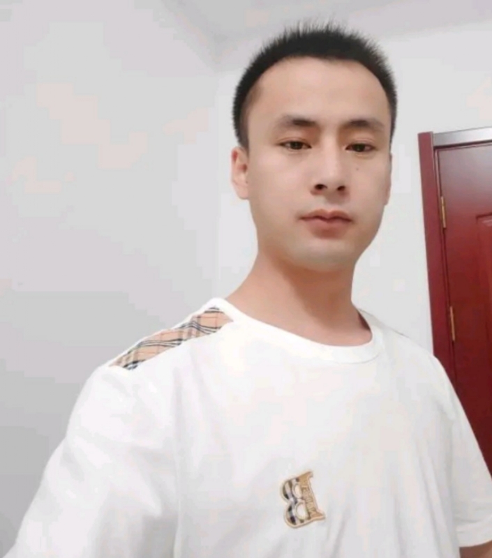 海阔天空的第一张照片--菏泽相亲服务中心
