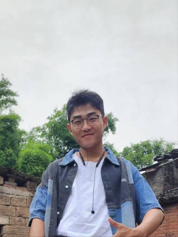 越努力越幸运的第一张照片--菏泽相亲服务中心