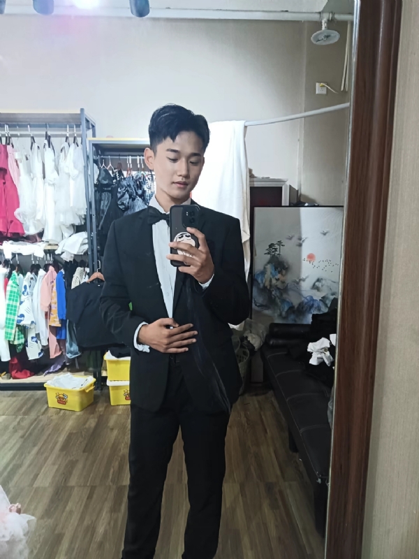李梓宇的第一张照片--菏泽相亲服务中心