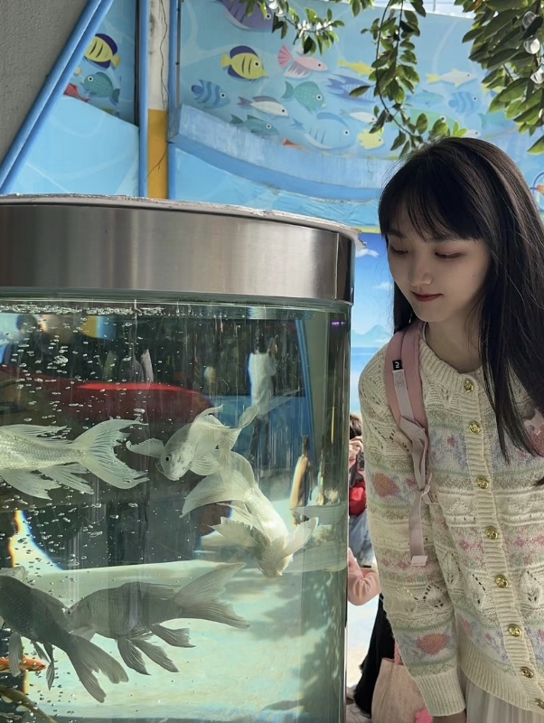 yiyi的第二张照片--菏泽相亲服务中心
