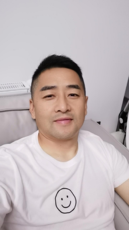 向阳而生的第一张照片--菏泽相亲服务中心