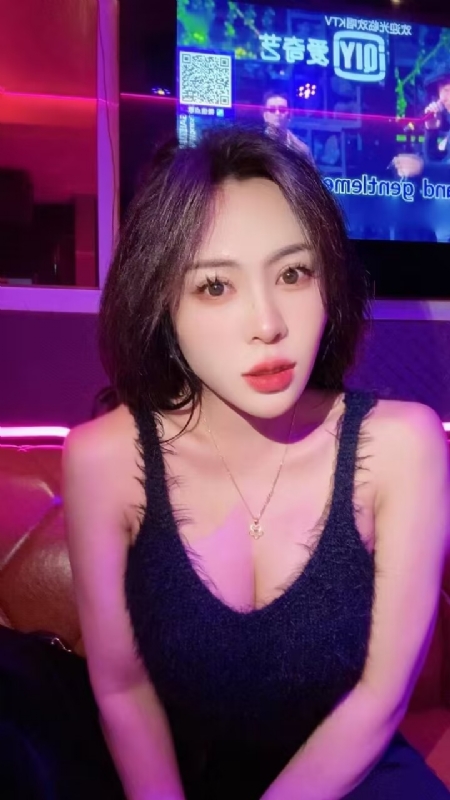 素素可月的第一张照片--菏泽相亲服务中心