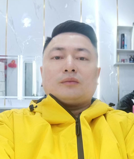 曾哥的第一张照片--菏泽相亲服务中心