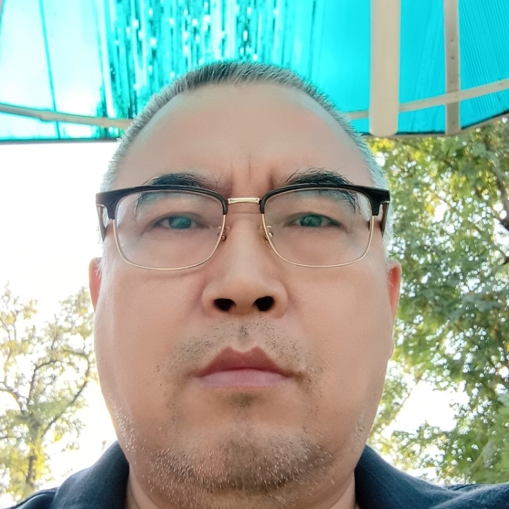 绿萝的第一张照片--菏泽相亲服务中心